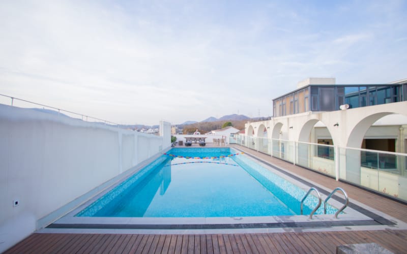 咏尚春温泉度假酒店-户外泳池